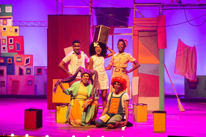 A Menina do Meio do Mundo - Elza Soares para Crianças A Menina do Meio do Mundo - Elza Soares para Crianças